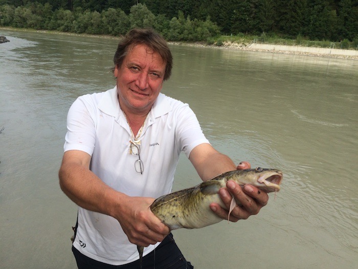 Der Klaus ist super.Petri Heil.